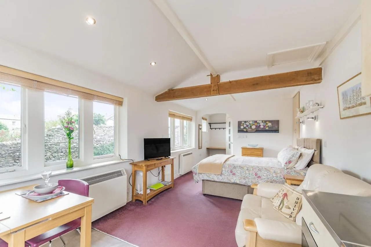 The Friendly Room Austwick